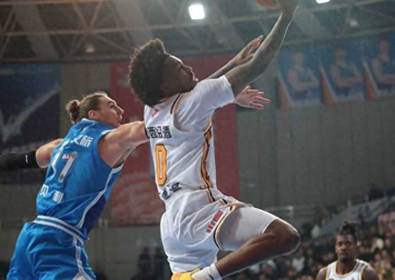 关于海南男篮爆冷夺胜,让对手措手不及的信息 关于海南男篮爆冷夺胜,让对手措手不及的信息