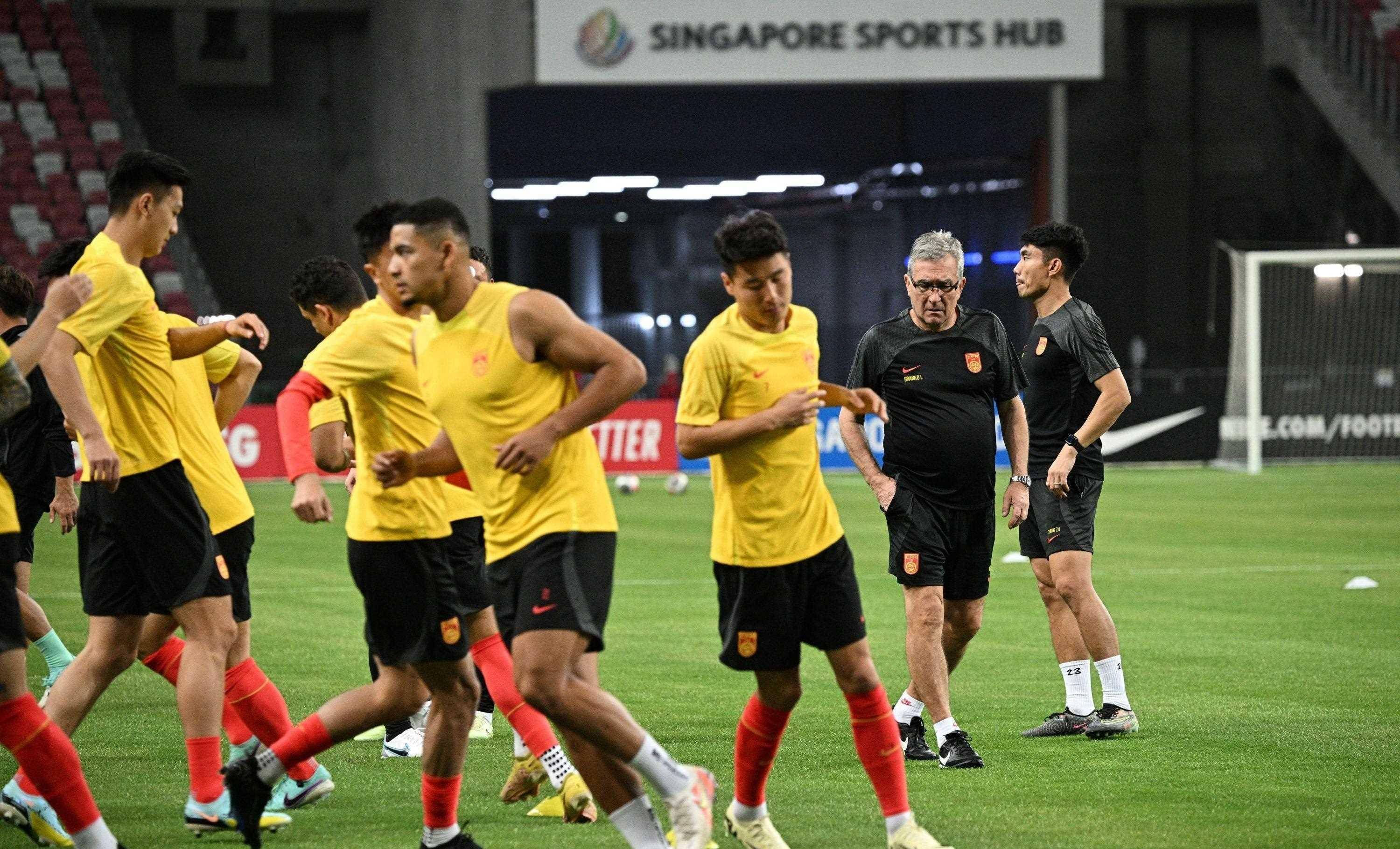 开云体育中国-国际足球友谊赛踢出欢乐风采,中国队全力以赴