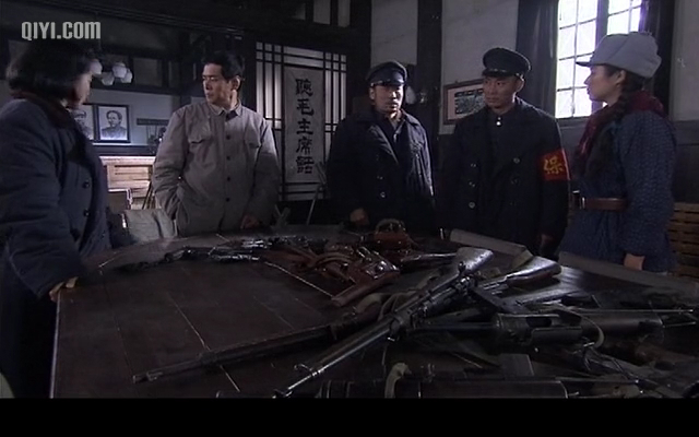 包含铁血对决，两队擦火产生的精彩冲突的词条