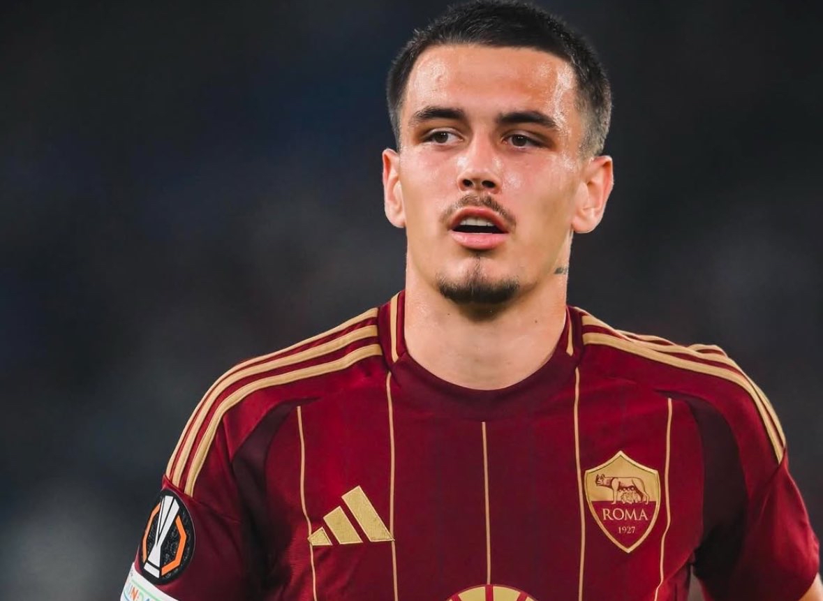 开云体育官网-罗马新援表现抢眼，球队士气大振的简单介绍