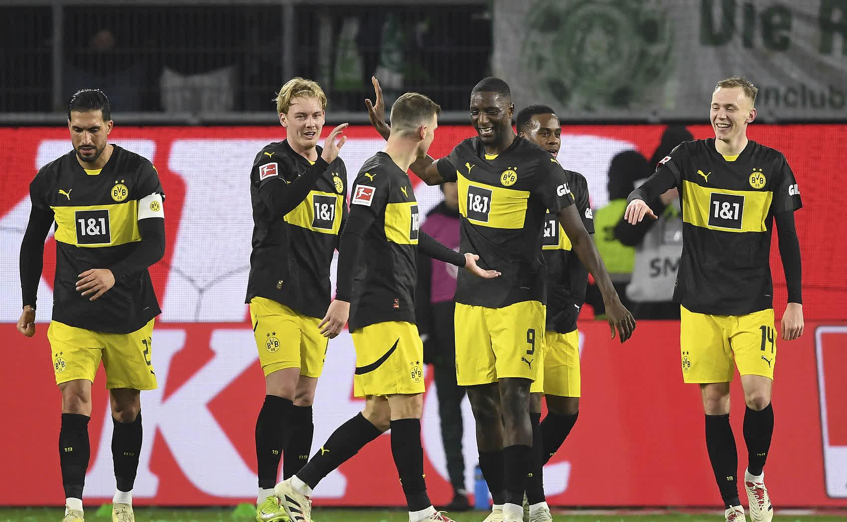 包含紧张刺激！职业联赛球员的场上对抗的词条