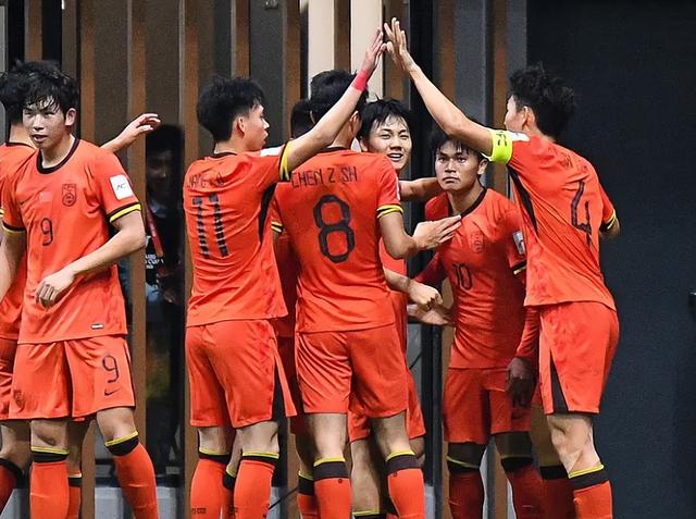 包含亚洲足球盛事前夕,球队集结训练备战决胜战的词条 包含亚洲足球盛事前夕,球队集结训练备战决胜战的词条