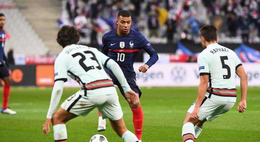 包含隐忧现现:欧洲杯上球队内部问题浮出水面的词条 包含隐忧现现:欧洲杯上球队内部问题浮出水面的词条