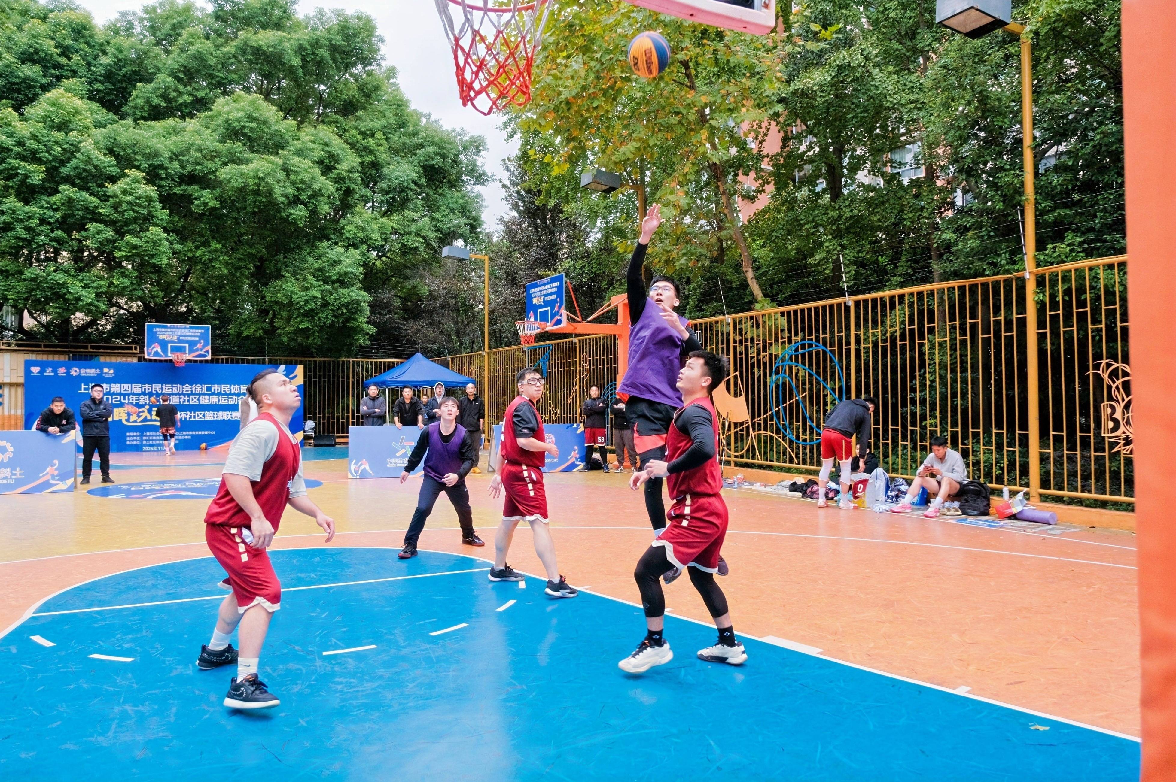 开云体育在线-篮球锦标赛带动了球员们的训练热情