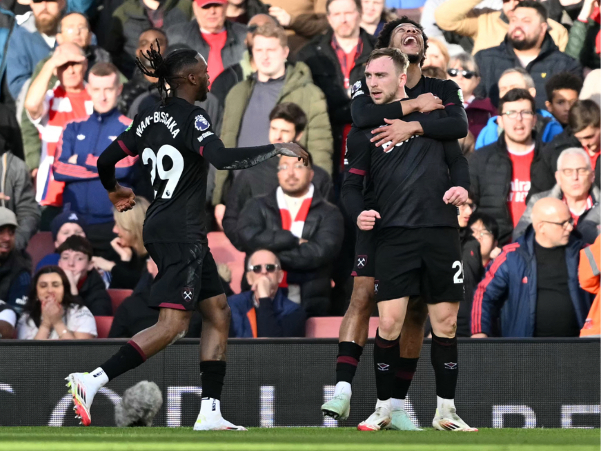 阿森纳客场不敌,遭遇联赛两连败 阿森纳客场不敌,遭遇联赛两连败