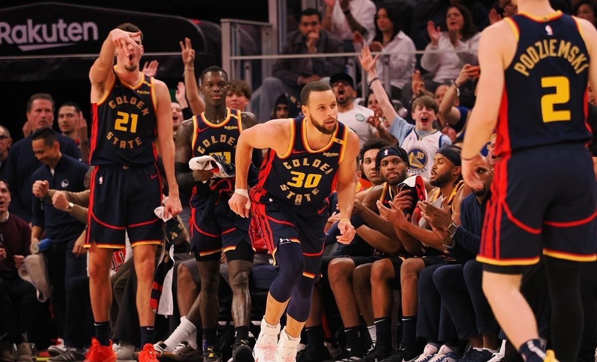 热火主场失利，勇士后卫库里再度爆发砍下高分的简单介绍