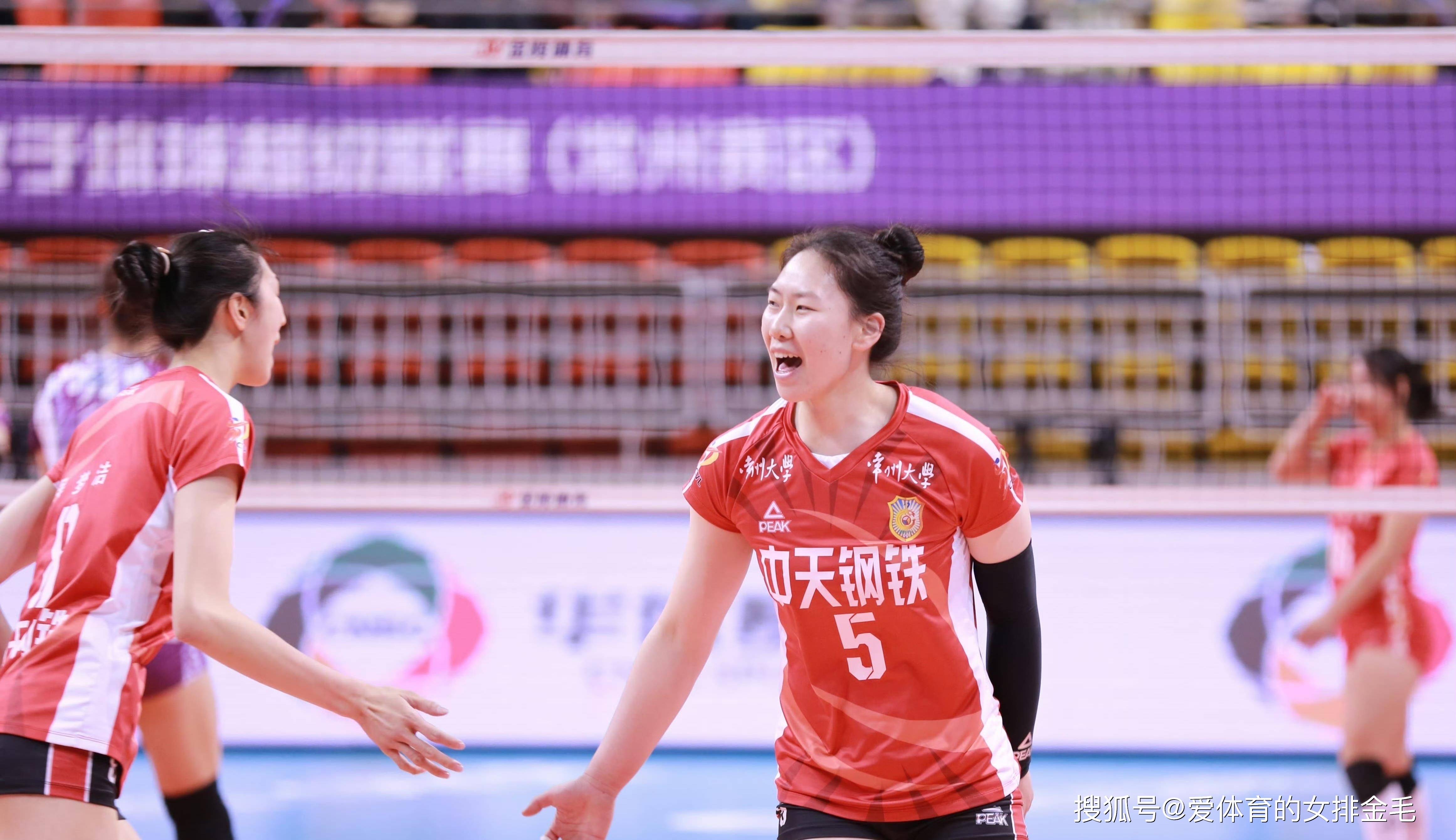 包含女足锋霸领衔,球队备战亚洲杯全力以赴的词条 包含女足锋霸领衔,球队备战亚洲杯全力以赴的词条