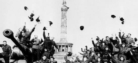 开云体育官方网站-包含柏林联队努力克服困难，争取胜利的词条