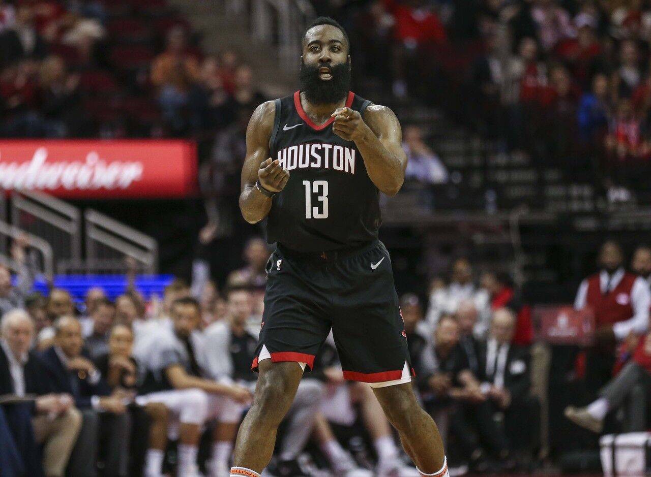 开云官网-篮网队主帅盛赞哈登表现，称其是球队灵魂