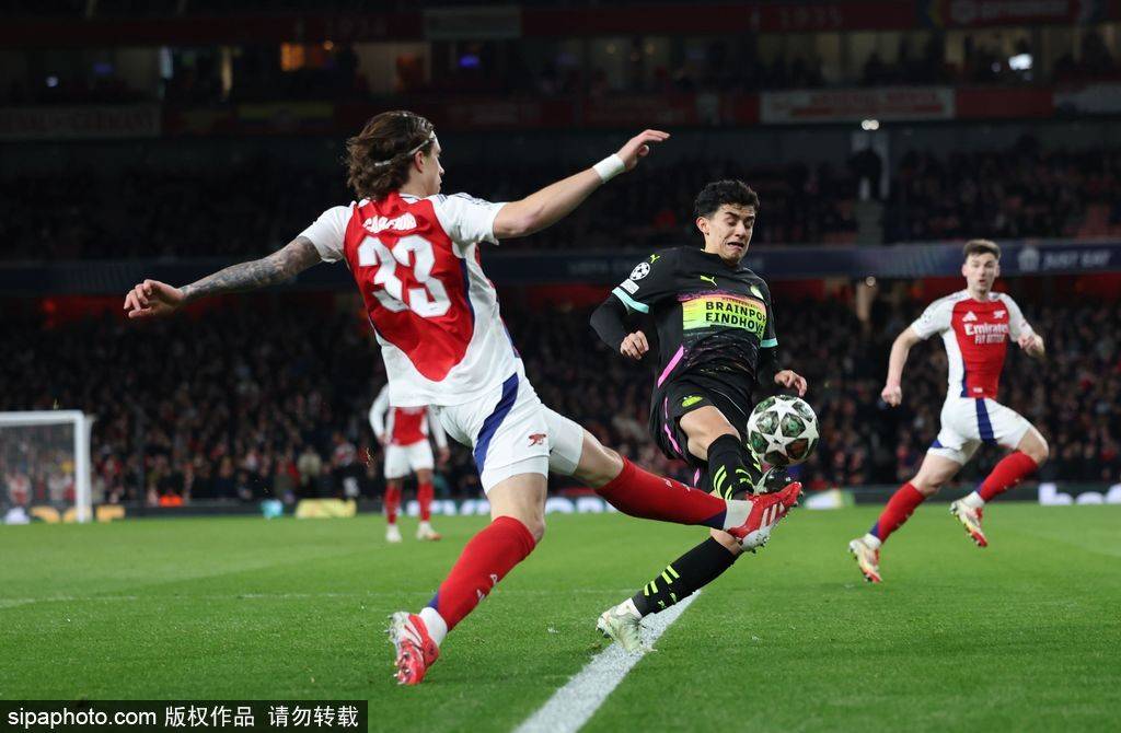 包含激烈较量!欧冠比赛中队伍争夺胜利荣耀的词条 包含激烈较量!欧冠比赛中队伍争夺胜利荣耀的词条