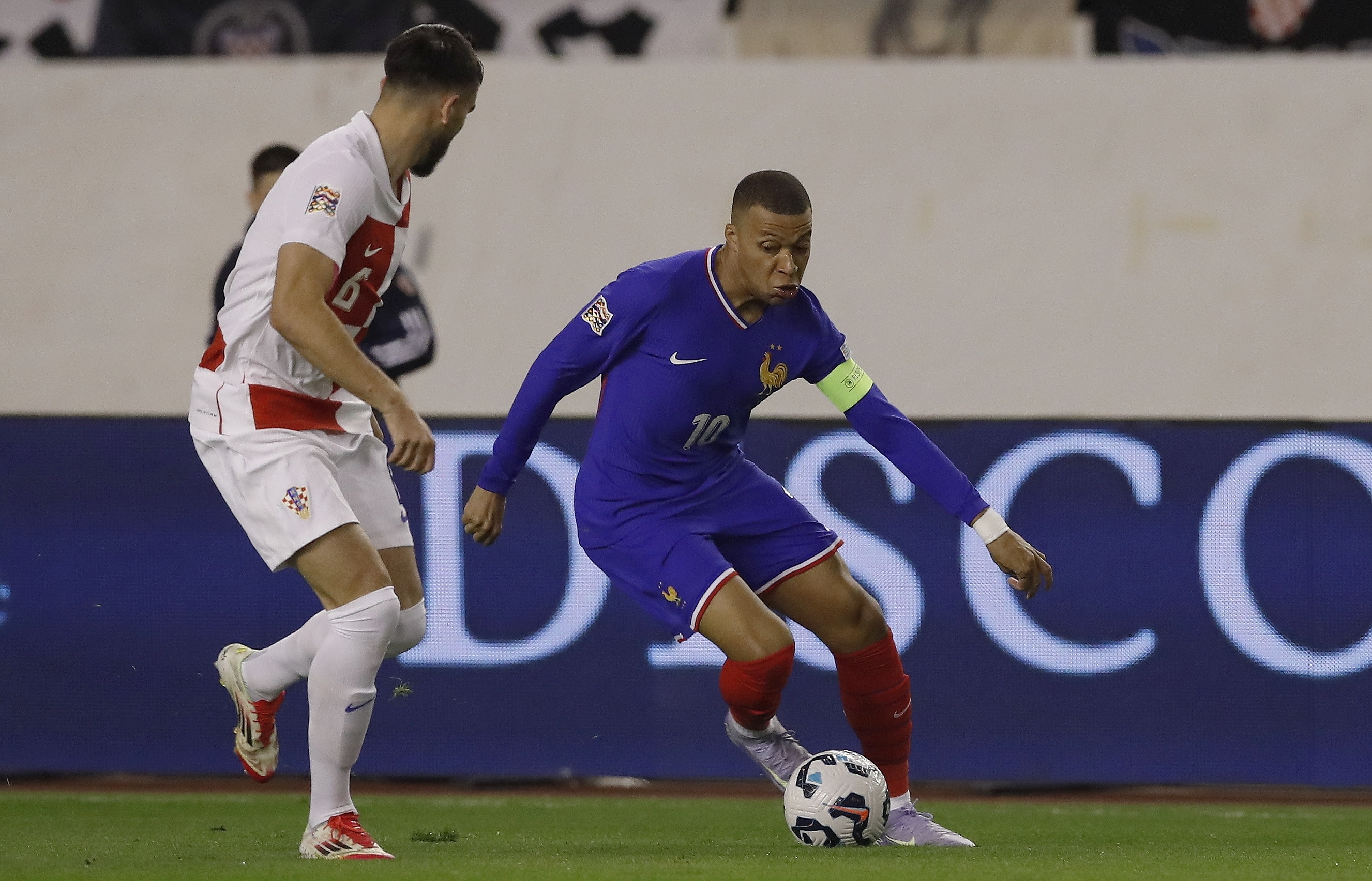 法国战胜克罗地亚,晋级欧预赛强 法国战胜克罗地亚,晋级欧预赛强