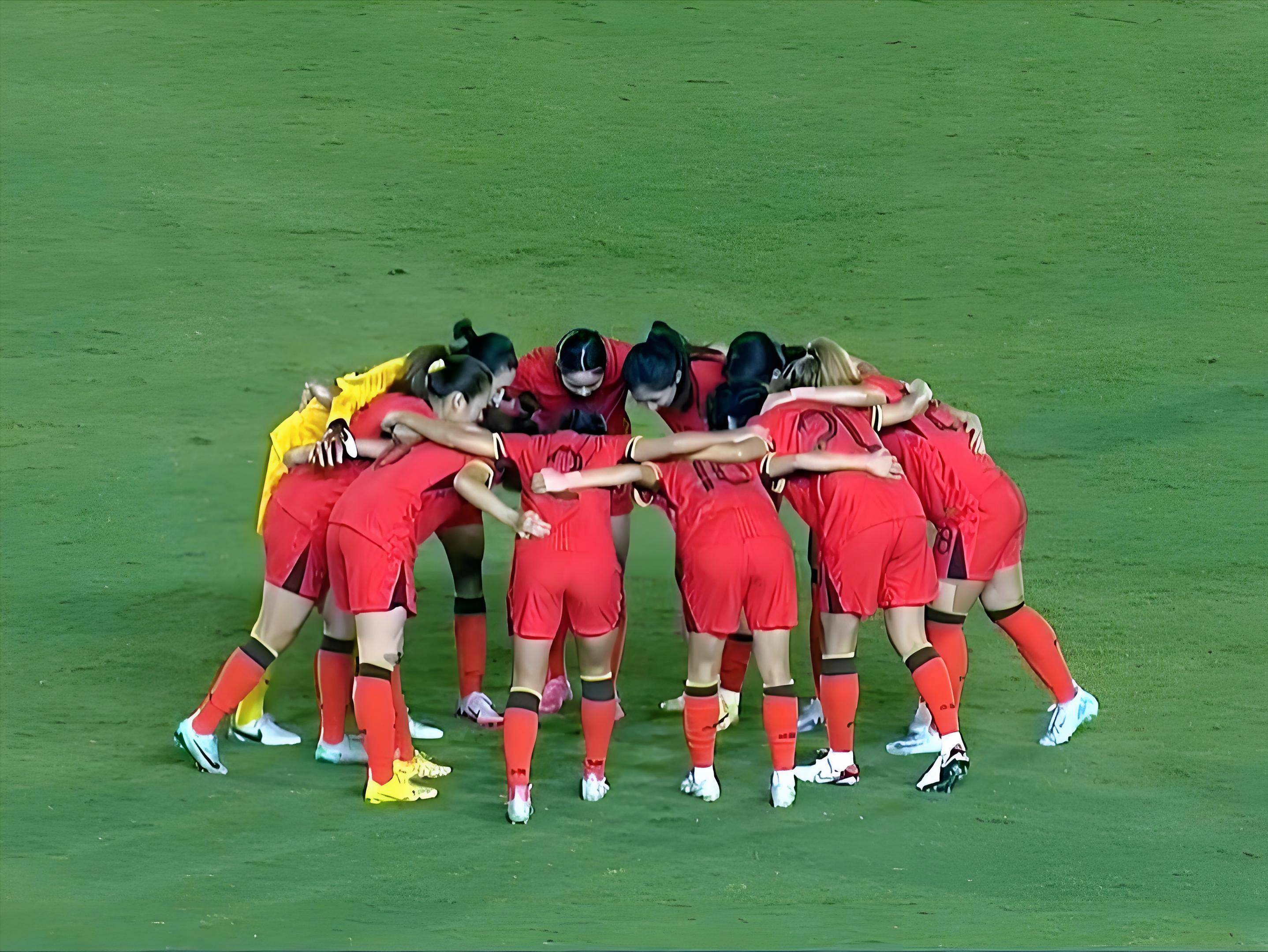 开云体育官方网站-包含中国女足比赛中的抢球大战,场面异常激烈令人过目难忘的词条