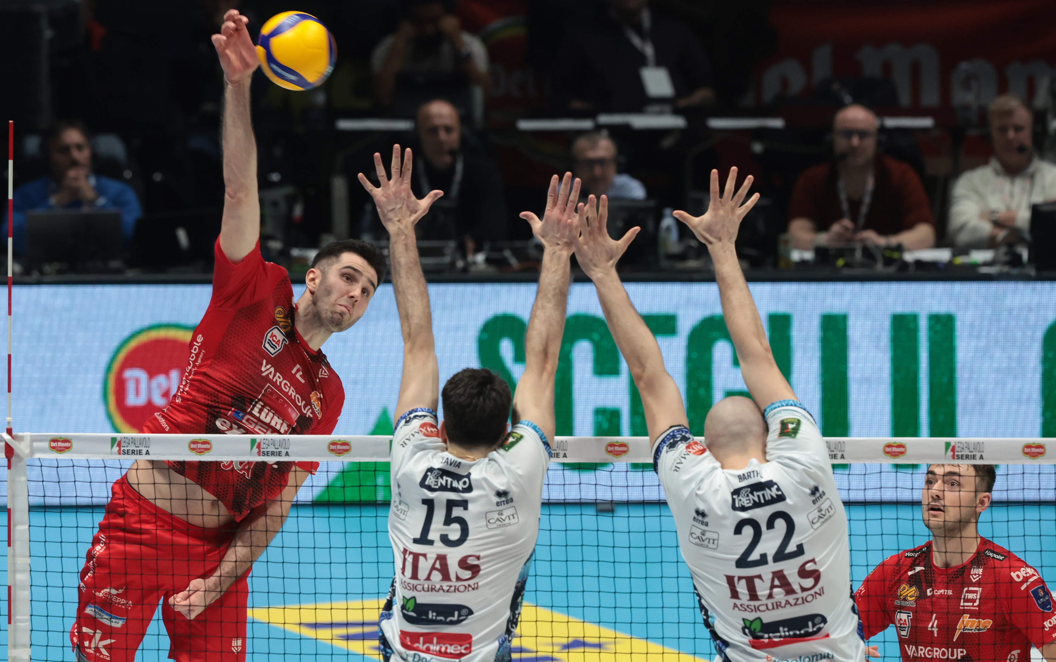 开云官网-关于诺里奇主场大胜伯恩茅斯，助教维尔纳首秀成功的信息