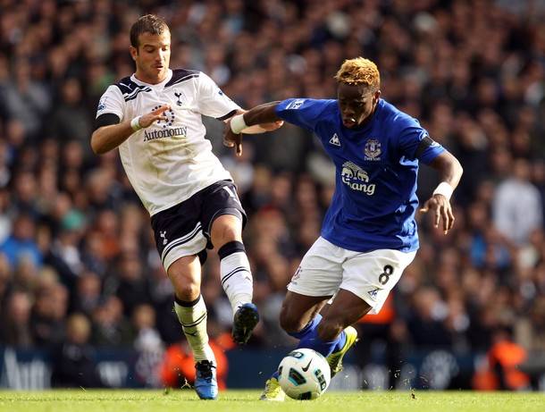 埃弗顿主场大胜伯恩茅斯,实现反弹 埃弗顿主场大胜伯恩茅斯,实现反弹