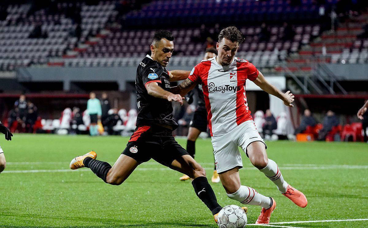 开云体育下载-阿贾克斯主场取胜，晋级显然