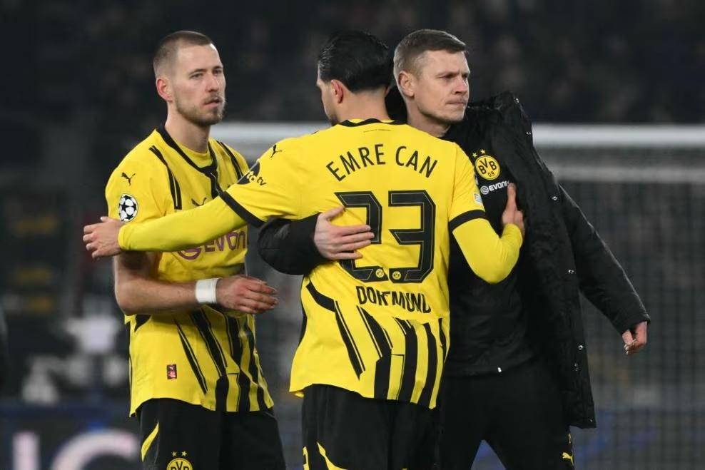 多特蒙德客场不敌对手,遭遇联赛连败 多特蒙德客场不敌对手,遭遇联赛连败