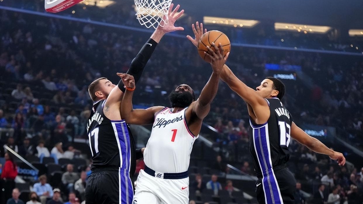 开云体育中国-包含鹈鹕主场横扫国王，取得六连胜追赶西部前列的词条