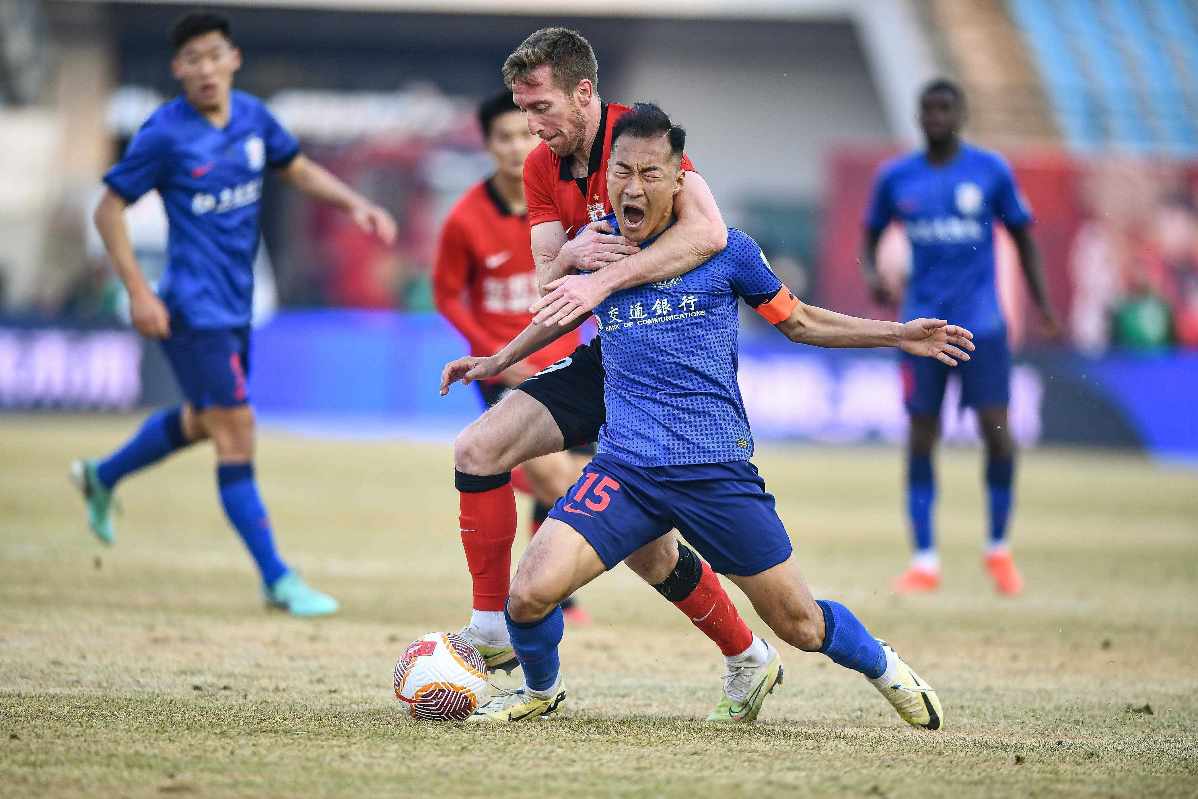 卫冕冠军客场告捷,连胜势头不减的简单介绍 卫冕冠军客场告捷,连胜势头不减的简单介绍