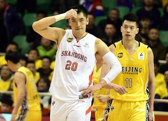 深圳男篮马不停蹄,取得胜利走上榜首的简单介绍 深圳男篮马不停蹄,取得胜利走上榜首的简单介绍