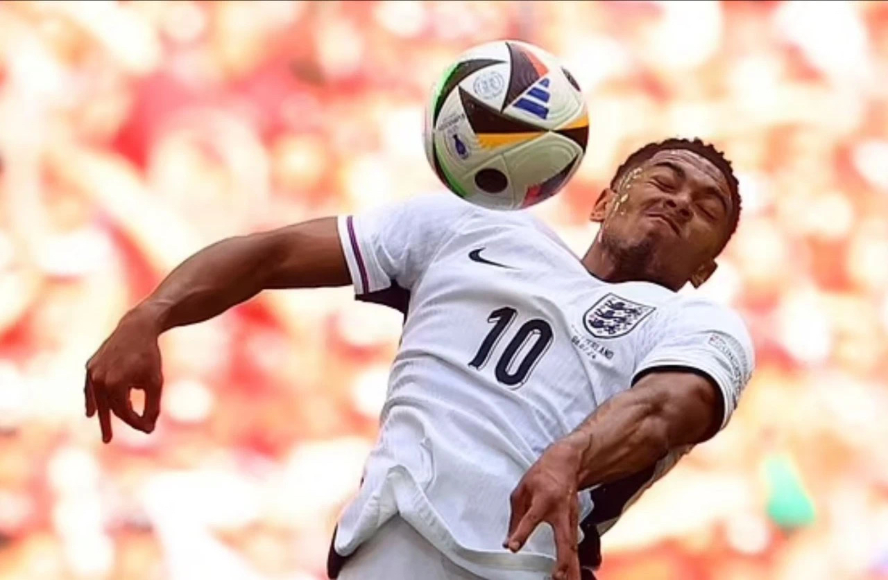 瑞士队险胜,成功晋级欧洲杯四强 瑞士队险胜,成功晋级欧洲杯四强