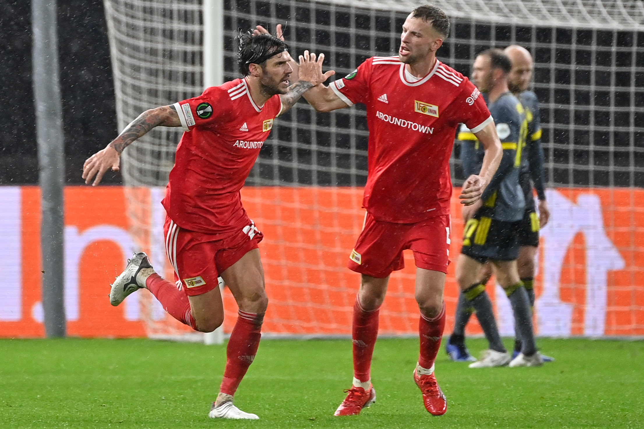 开云体育中国-包含柏林联队加强防守训练，为接下来的比赛做准备的词条