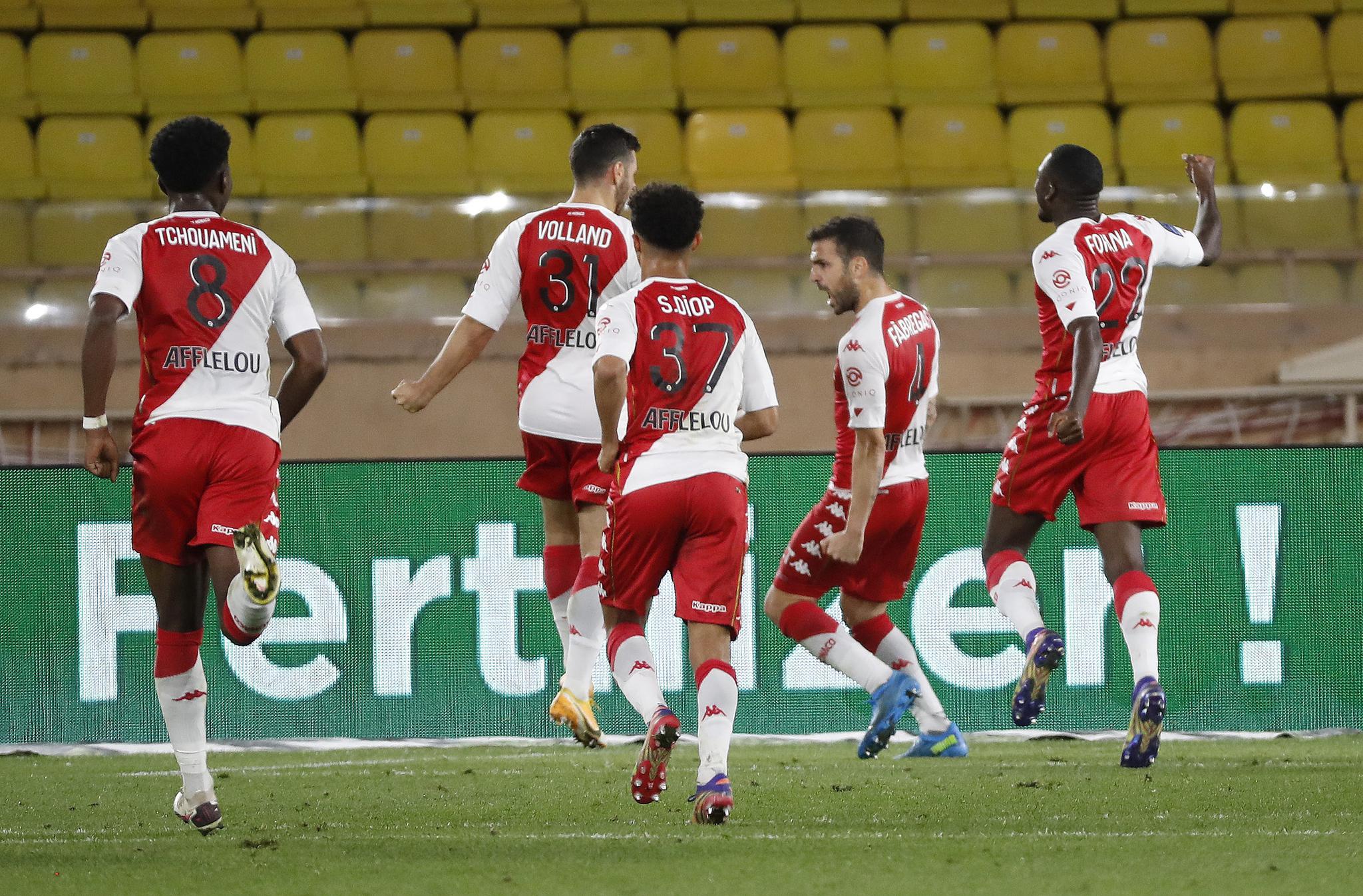 开云体育登录-包含巴黎圣日耳曼客场不敌苏黎世，淘汰赛前景堪忧的词条