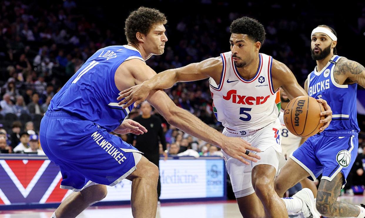 雄鹿惨遭76人逆转，字母哥难掩沮丧的简单介绍