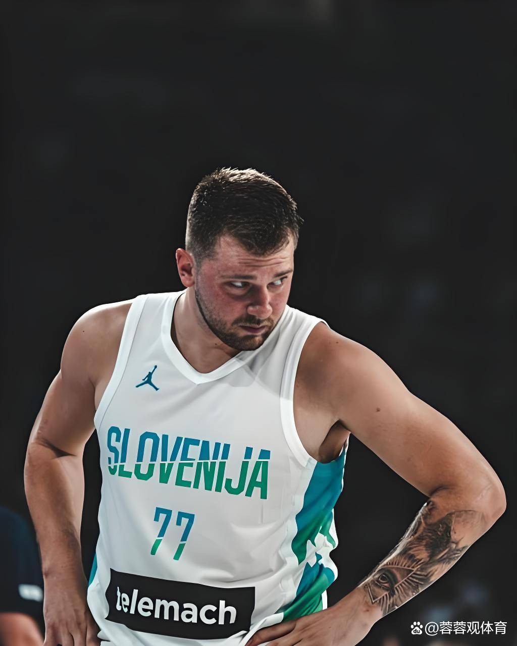 开云体育-加拿大男篮绝地反击76人,东契奇打破历史纪录