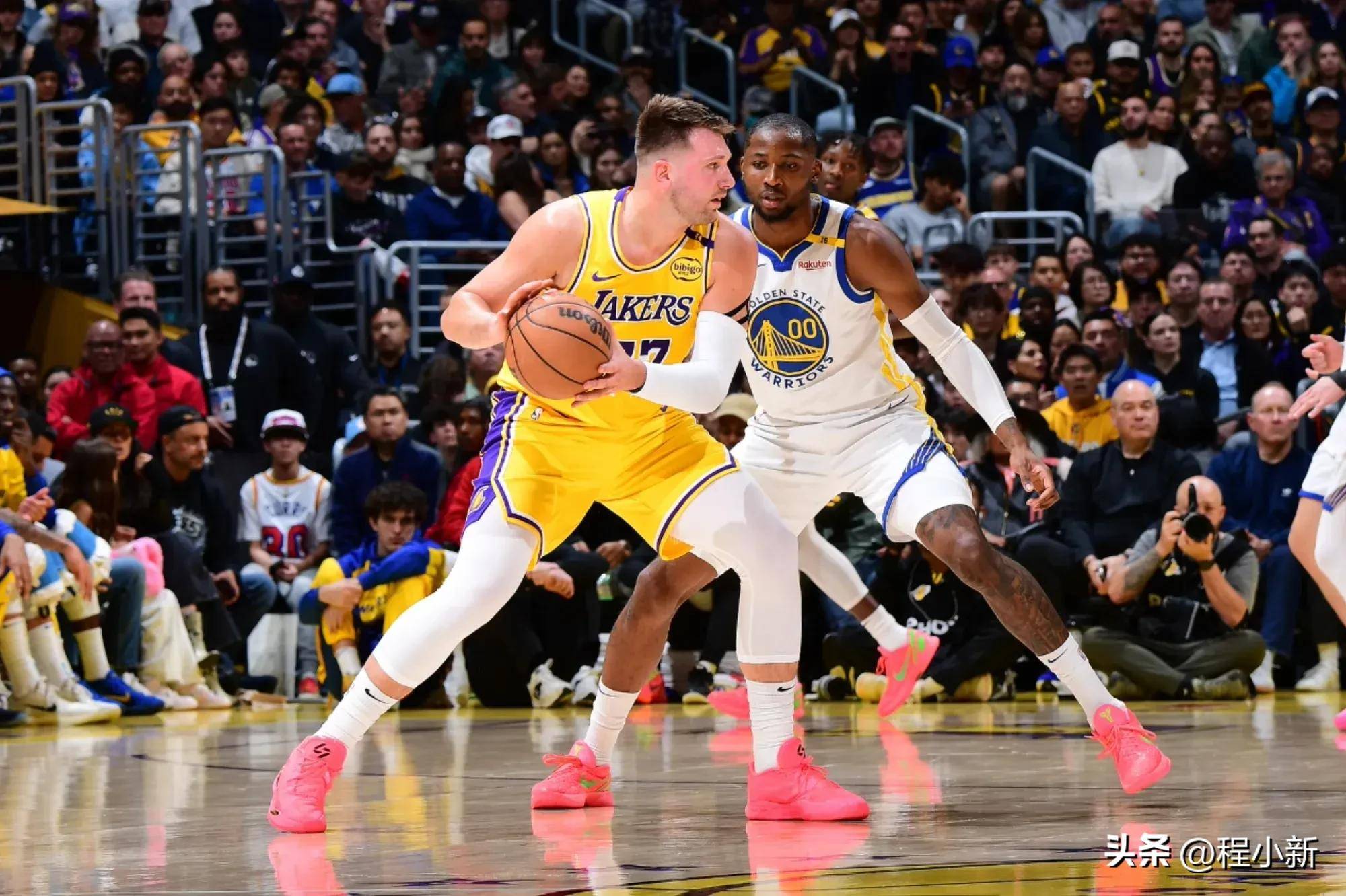 勇士大胜湖人,库里再献神奇表现 勇士大胜湖人,库里再献神奇表现