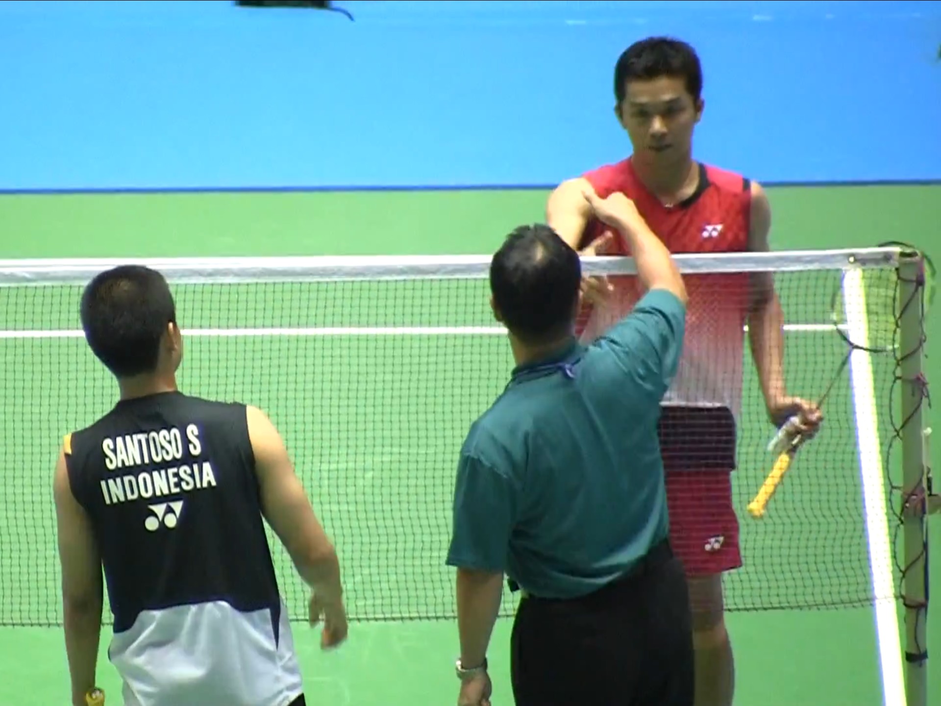 包含马来西亚羽毛球队血洗英格兰羽毛球队，陶菲克绝境逆转的词条