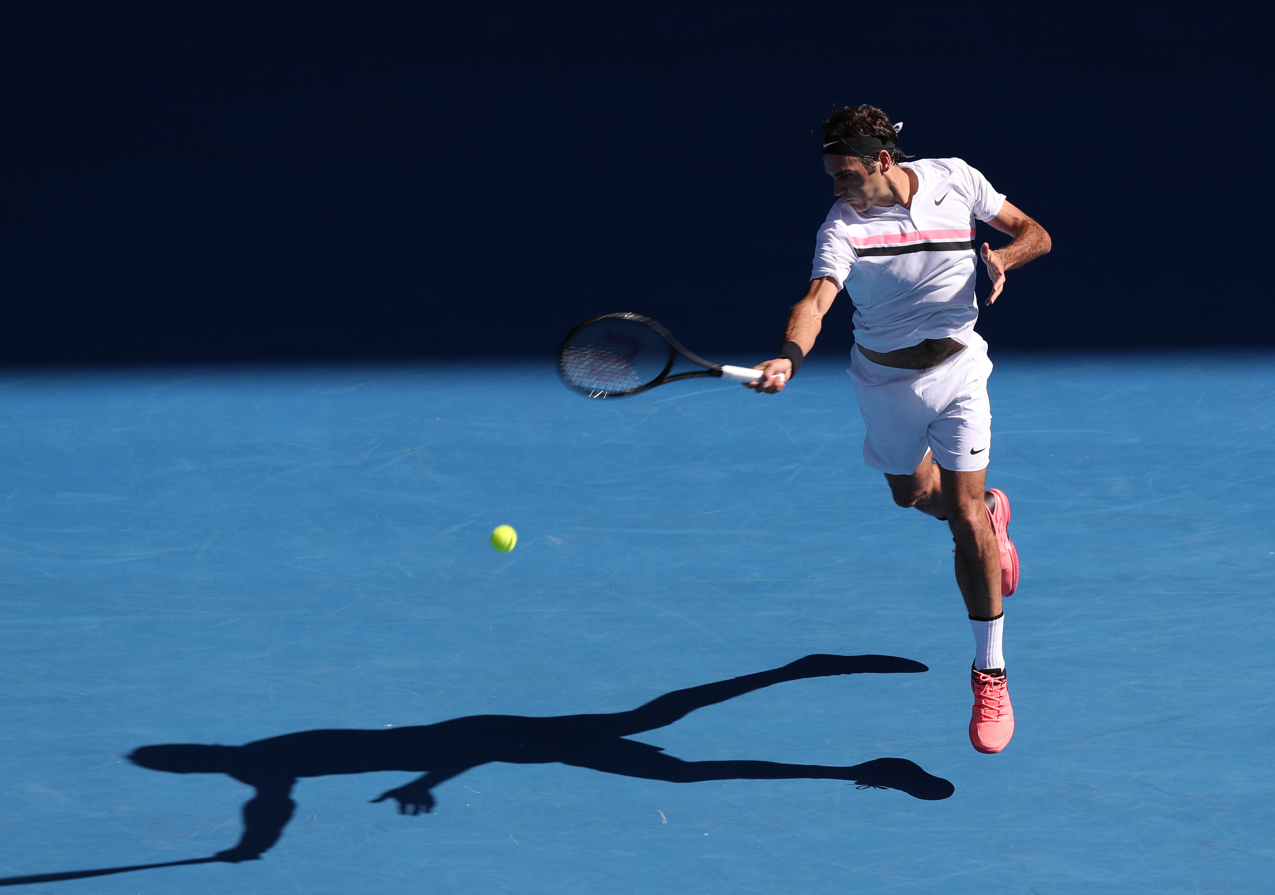 日本网球队逆转欧洲网球队,费德勒统治全场的简单介绍 日本网球队逆转欧洲网球队,费德勒统治全场的简单介绍