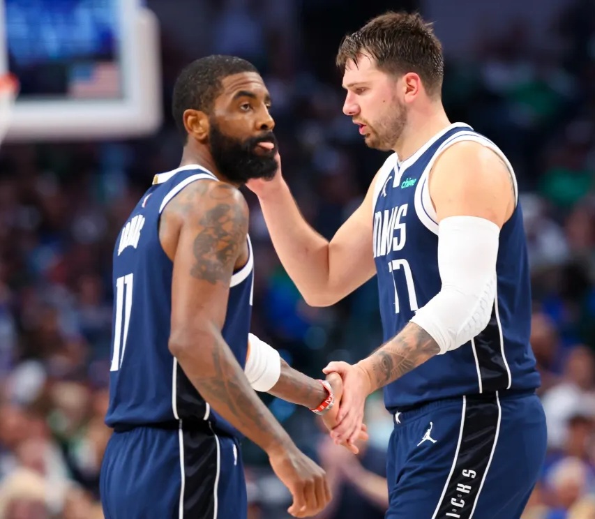 开云体育-独行侠逆转76人，布伦森刷新纪录