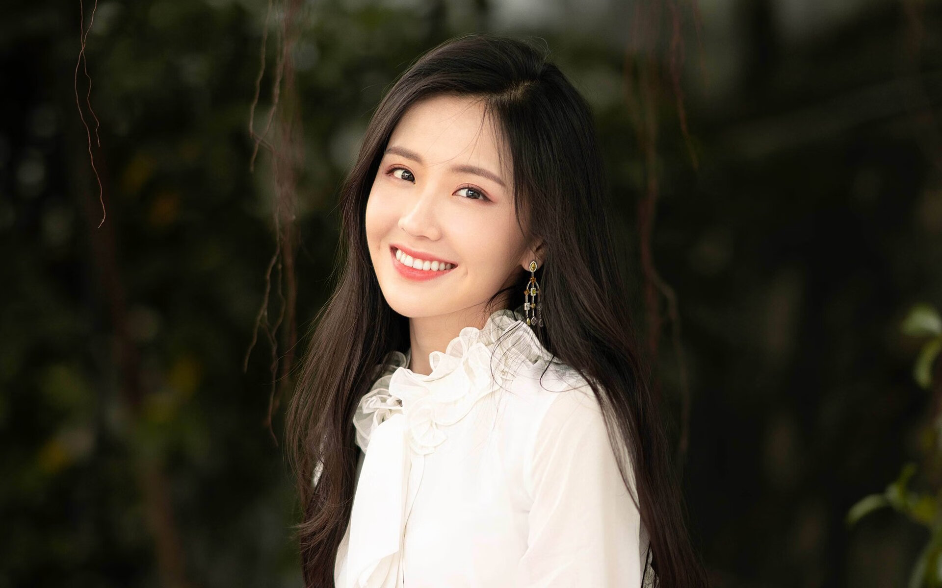 开云体育官方网站-战略枷锁与天启光芒，活塞战术下的库里式救赎