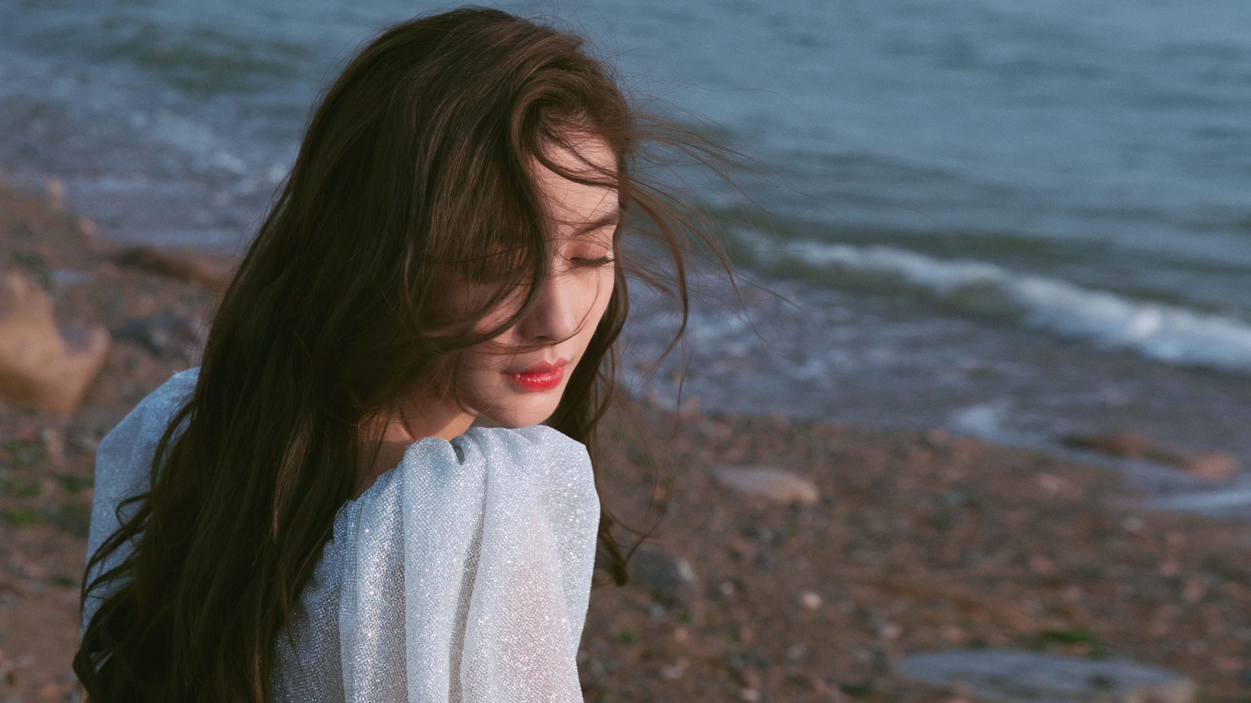 开云体育官网-足球激情三重奏，英超争冠焦点战、伊朗巅峰对决与拉齐奥的胜出启示