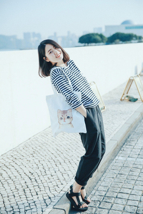 斯通斯关键一击,乌拉圭收割卡塔尔