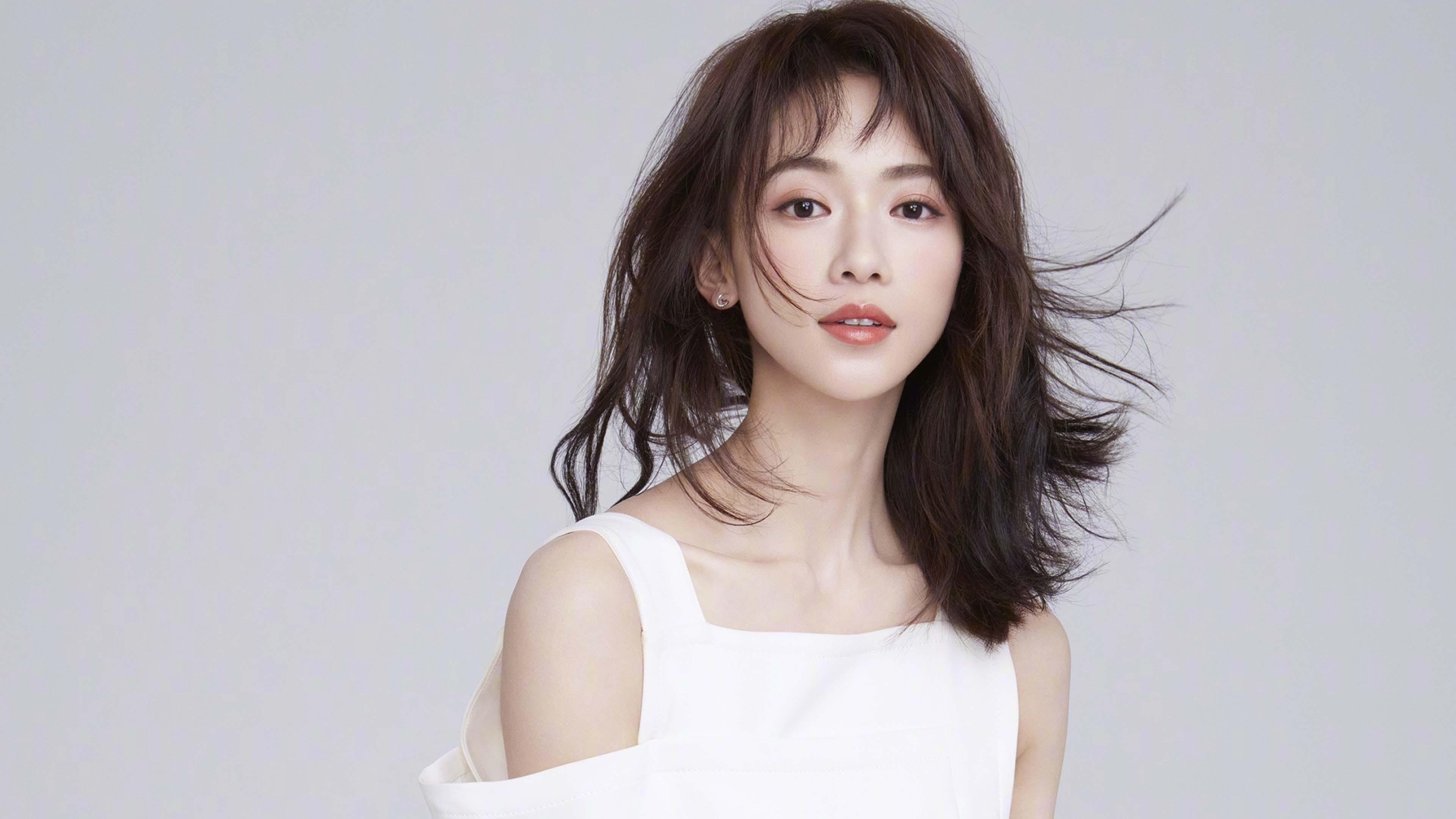 开云平台-烈焰骑士的东方试炼，浓眉火热状态点燃争冠之路