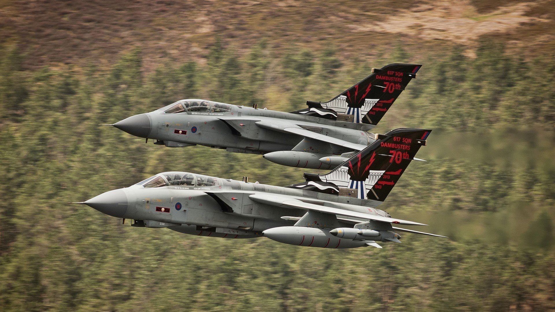 球星闪光与整体压制，克瓦拉茨赫利亚的锋芒与乌拉圭的节奏艺术