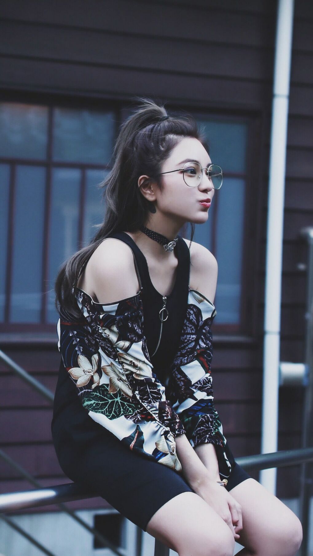 哈利伯顿完美掌控全局,掘金主场力克黄蜂